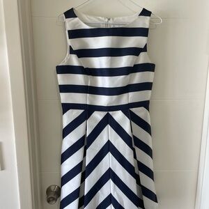Jessica Simpson Navy and White Fit and Flare Dress size 8